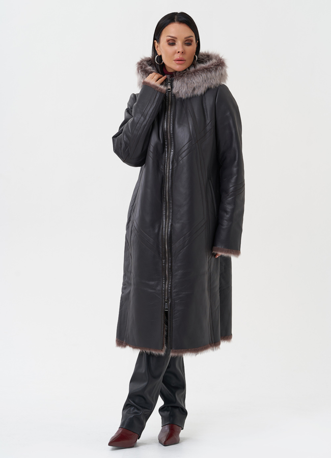 Дубленка с отделкой из тосканы с капюшоном модель № 28698 меха малина