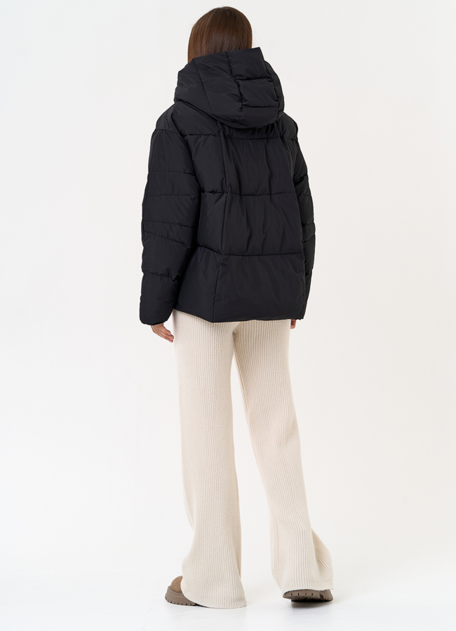 Женский пуховик черного цвета с капюшоном модель № 31586 в кредит