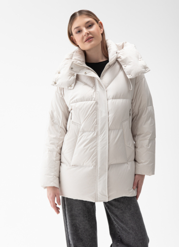 Женский пуховик с капюшоном 