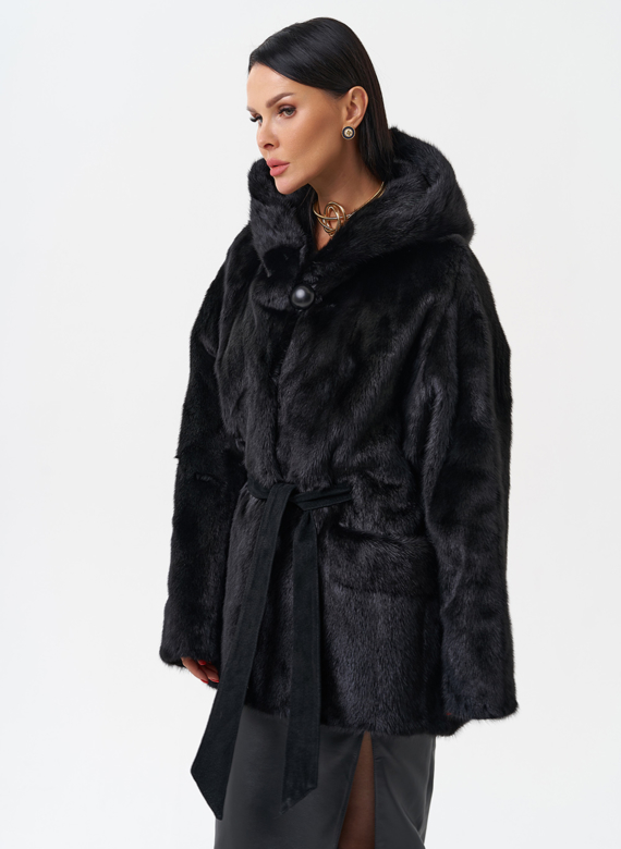 Женская норковая шуба с капюшоном 