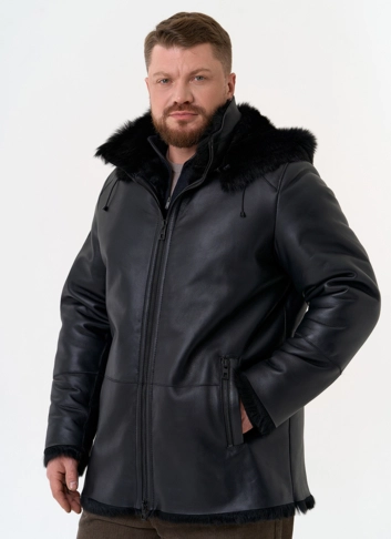 Мужская дубленка черного цвета с капюшоном