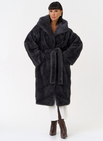 Женская шуба из меха норки с капюшоном