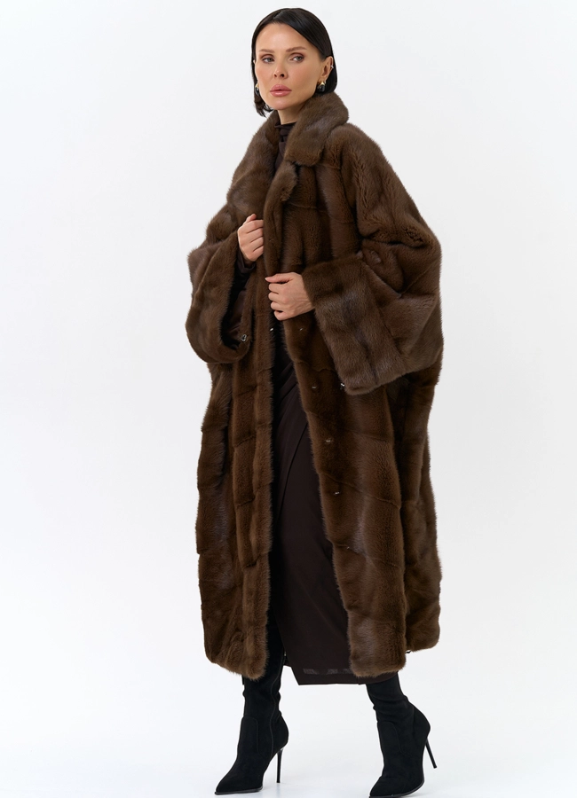 фото Шуба оверсайз с английским воротником модель № 26021