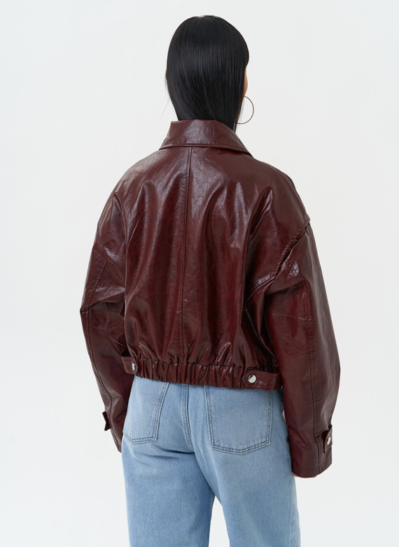 Куртка бомбер из эко кожи бордового цвета
